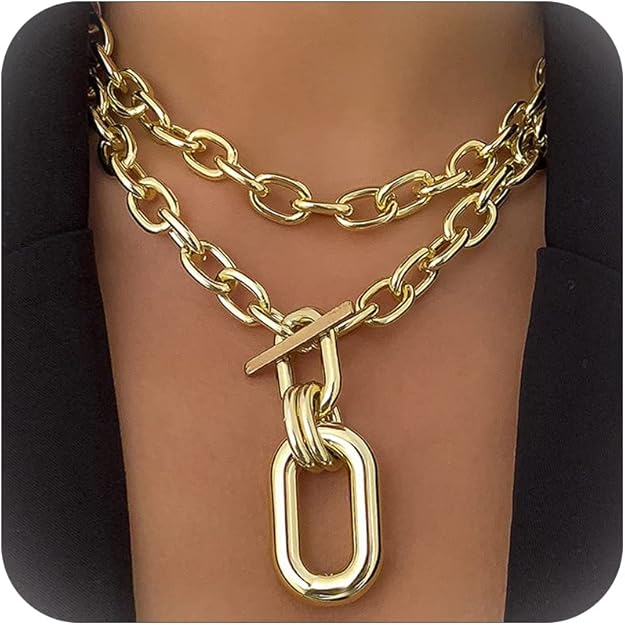 Collar chunky de Long TianTian disponible en Amazon.