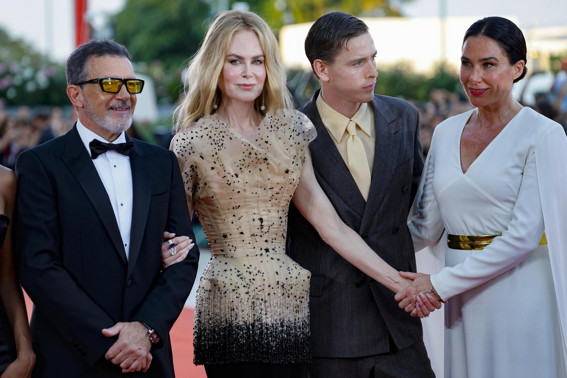 Antonio Banderas, Nicole Kidman, Harris Dickinson y Halina Rejin en el estreno de “Baby Girl”.