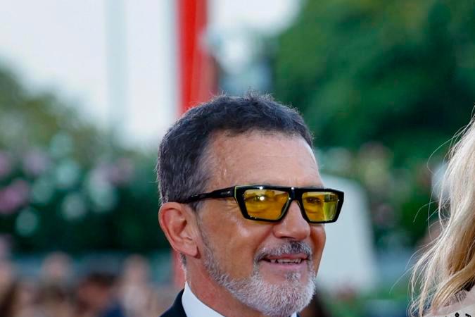 Antonio Banderas, Nicole Kidman, Harris Dickinson y Halina Rejin en el estreno de “Baby Girl”.