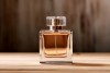 Los mejores perfumes para el otoño son aquellos que poseen notas amaderadas.