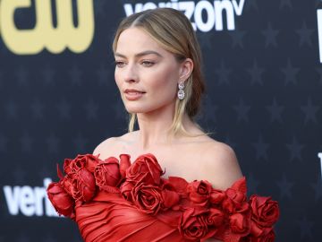 La lista de celebridades que fueron embajadoras de Chanel N°5 asciende con la llegada de Margot Robbie