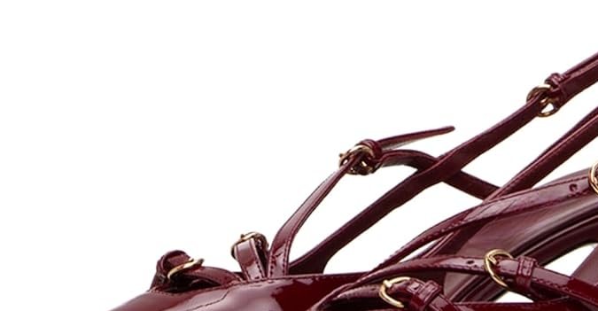 Kitten heels en color granate de Cornmood