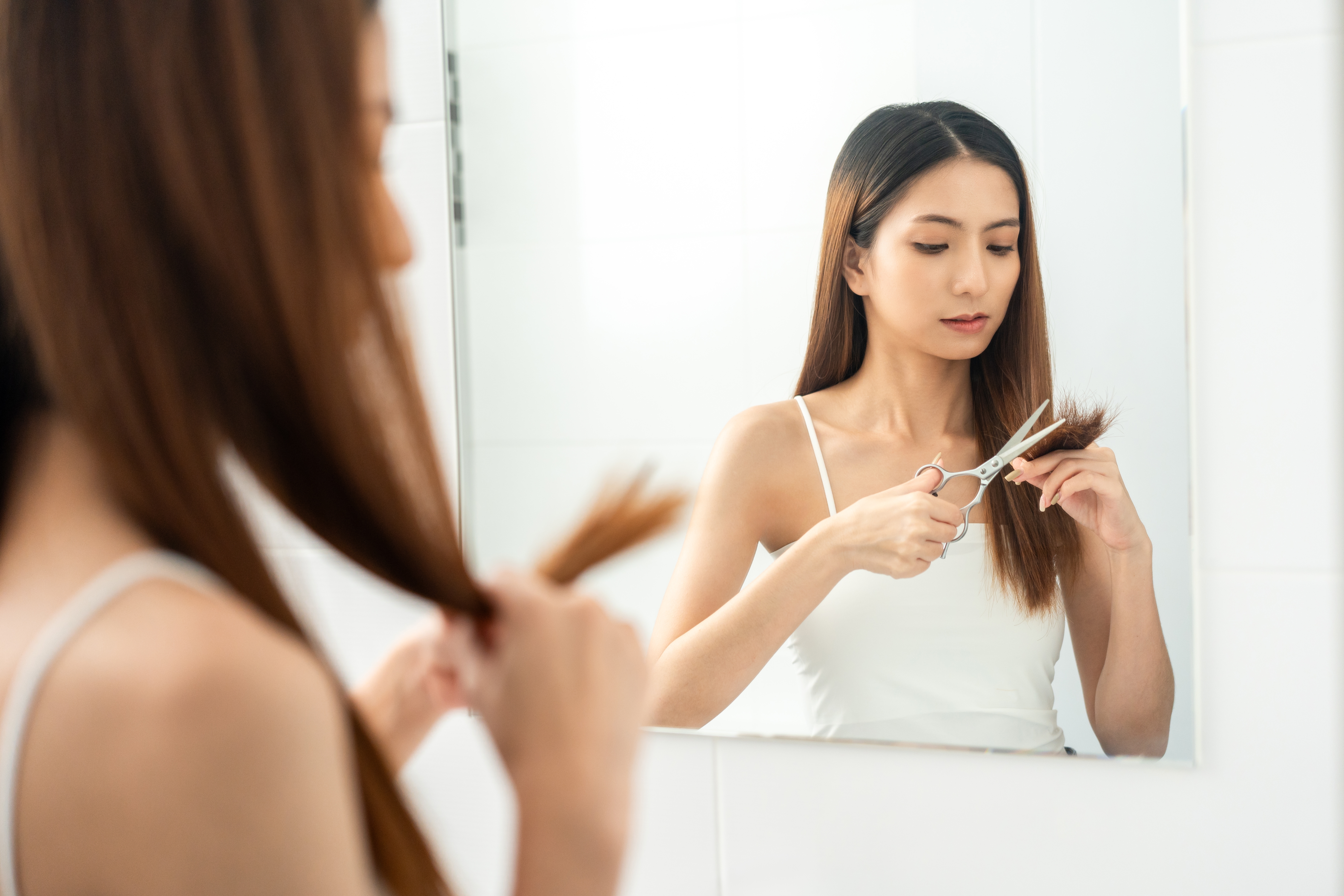 Corta tu cabello en Luna Llena para que luzca más saludable y brillante.