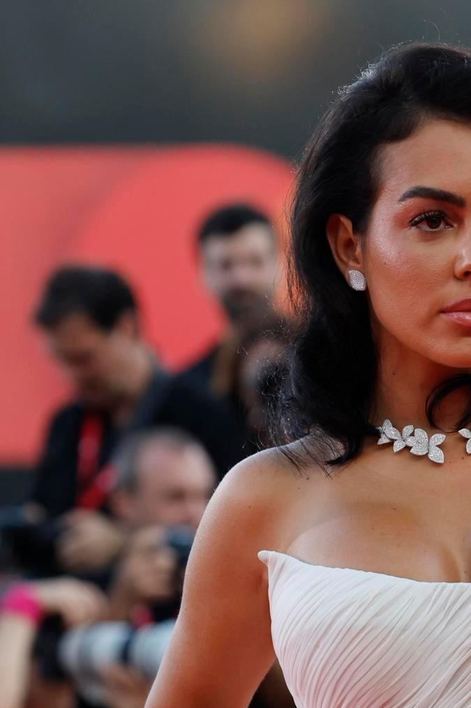 Georgina Rodríguez presume su nuevo corte de cabello en Venecia.