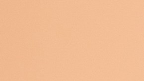 Mantén tu piel bronceada durante el otoño con los mejores consejos de maquillaje.