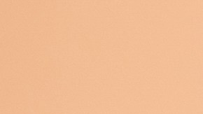 Mantén tu piel bronceada durante el otoño con los mejores consejos de maquillaje.