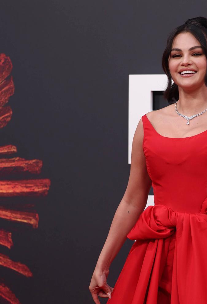 Selena Gómez en la alfombra roja del Festival de Cine BFI que se realizó en Londres.