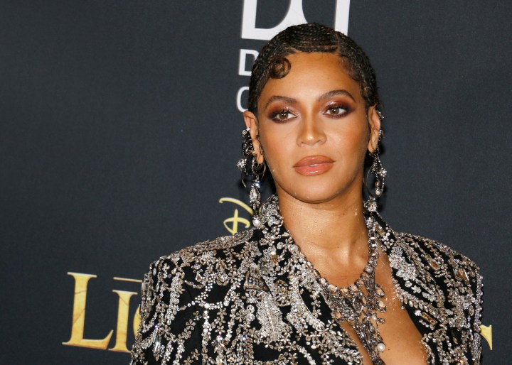 Beyoncé y Rihanna coinciden en sus looks a través de sus propios estilos.