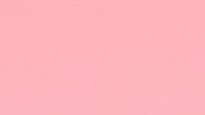 Las faldas globos resultan ideales para combinar en cualquier look.