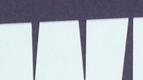 Joey King usa productos para el cabello de la marca Moroccanoil.