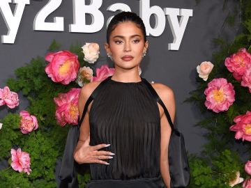 Kylie Jenner debuta como modelo en la pasarela de Coperni.