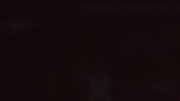 La reina Letizia destaca al rescatar un vestido sostenible de su armario.