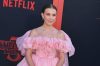Millie Bobby Brown usó un vestido de novia de la firma Galia Lahav.
