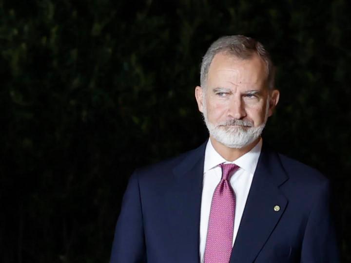 La reina Letizia destaca con un nuevo vestido en la ceremonia de Premio Planeta.