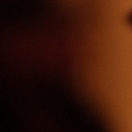 El maquillaje de Victoria's Secret ayuda a resaltar la feminidad.