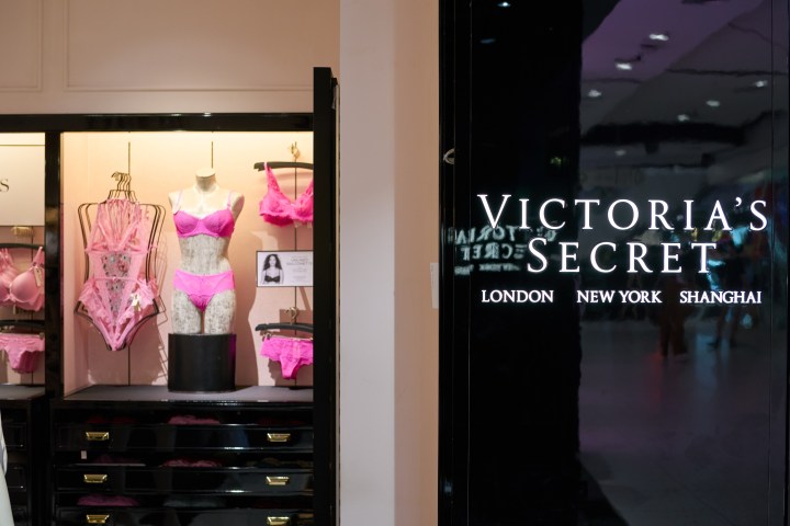 Victoria’s Secret acaba de elegir a su primer diseñador en residencia.