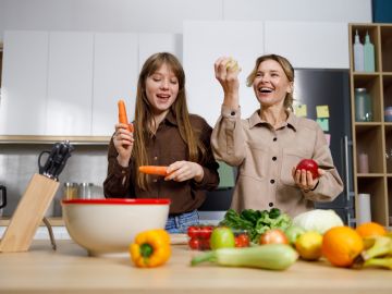 La alimentación saludable es la base de una piel brillante.
