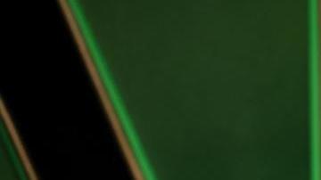 Ariana Grande destacó con un nuevo vestido inspirado en Glinda de Wicked.