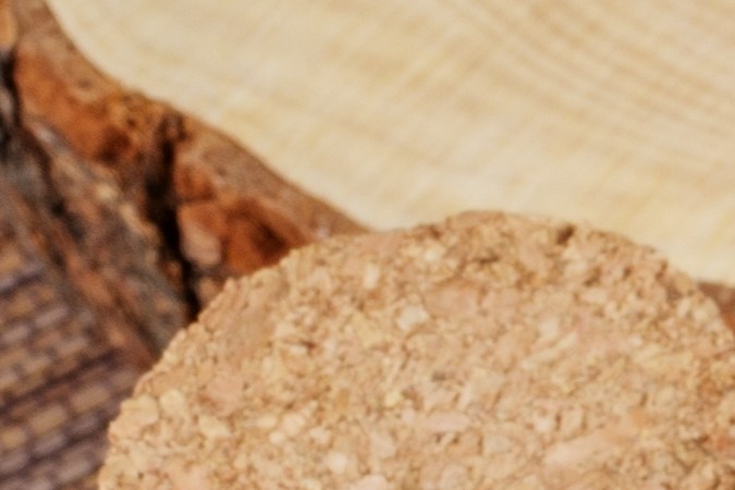 El agua de arroz ayuda a aumentar el brillo natural en el cabello.