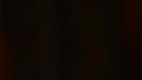 Ariana Grande se viste de "Glinda" en el estreno de Wicked.