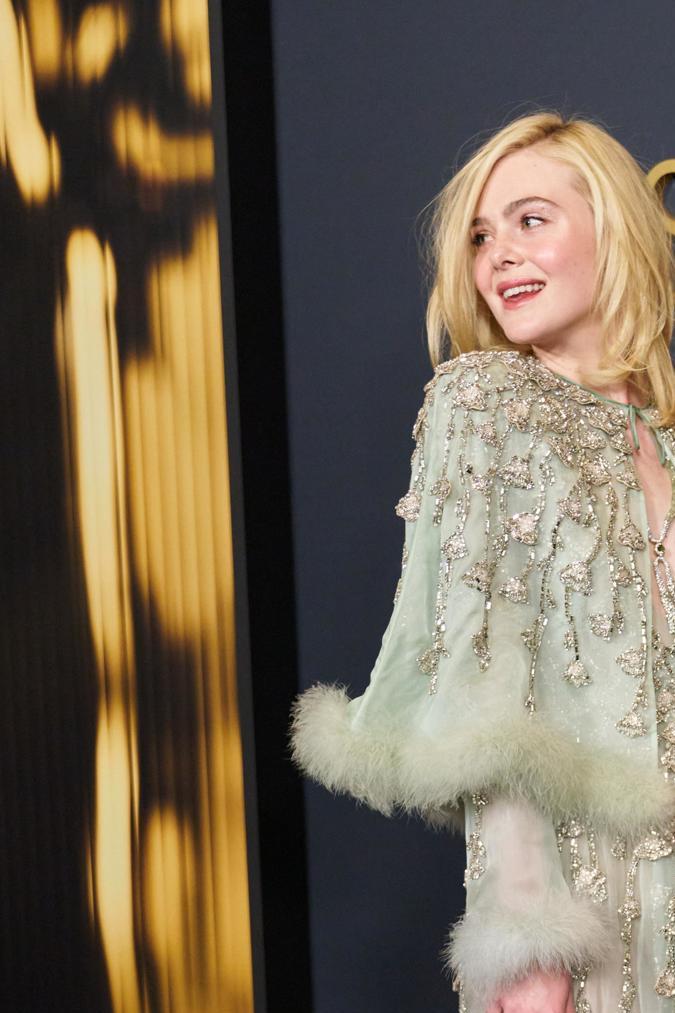 Elle Fanning en la alfombra de los Governors Awards.
