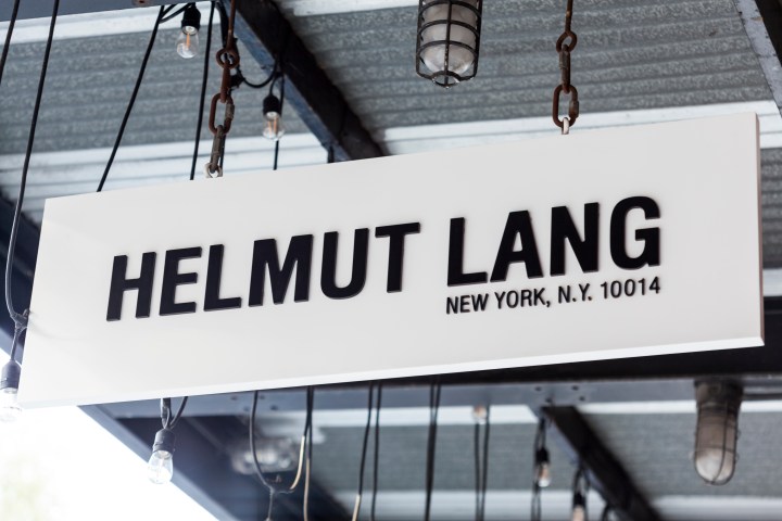 Helmut Lang se queda sin director creativo tras la salida de Peter Do.