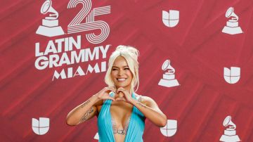 Karol G llevó uno de los mejores looks de los Latin Grammy.