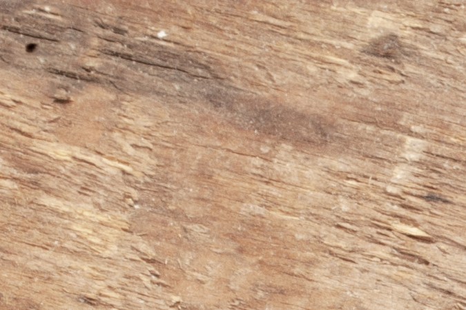 Usa productos hidratantes e impermeabilizantes para cuidar tus zapatos durante la temporada de invierno.