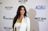 Kim Kardashian asiste a la inauguración de su nueva tienda de Skims con una lesión.