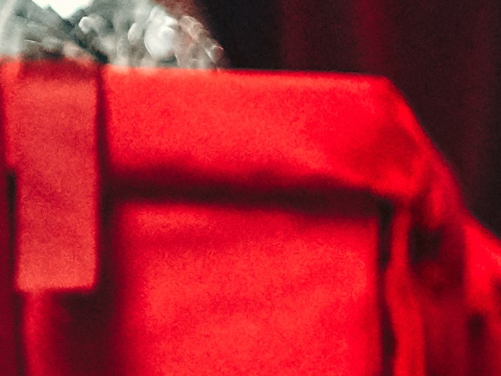 Mejora tus look de Navidad al incluir tacones y conoce los consejos adecuados para no cansarte.