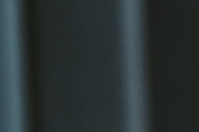 Las hombreras formarán parte de las tendencias de la moda del 2025.