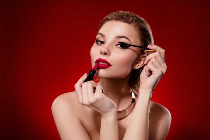 Recrea el 90's Makeup para unirte a las tendencias de belleza de este nuevo año.
