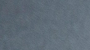 Rihanna incluyó un nuevo producto en su rutina de maquillaje de Fenty Beauty.