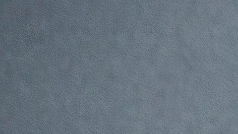 Rihanna incluyó un nuevo producto en su rutina de maquillaje de Fenty Beauty.