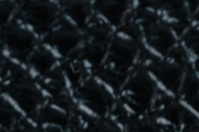 Combate las manchas en tu cartera de cuero a tiempo.