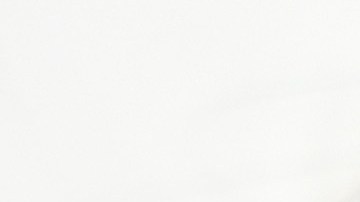 Mejora tu maquillaje al incluir una prebase hidratante en tu rutina.