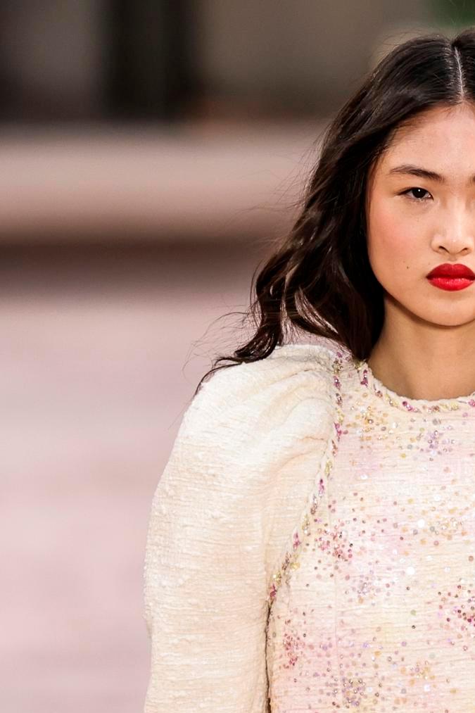 Chanel presentó su nueva colección de Alta Costura.