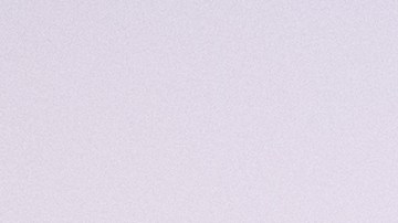 La nueva tendencia maximalista en la industria de la moda son los zapatos con joyas.