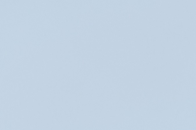 Cuida tu piel antes de salir de tu hogar para protegerla de la contaminación urbana.