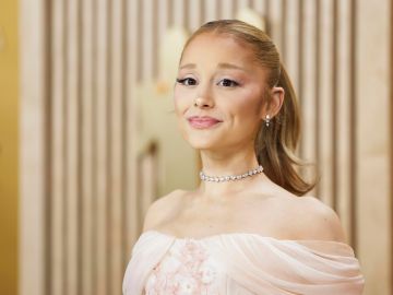 Ariana Grande fue una de las celebridades con el mejor vestido de los premios SAG.
