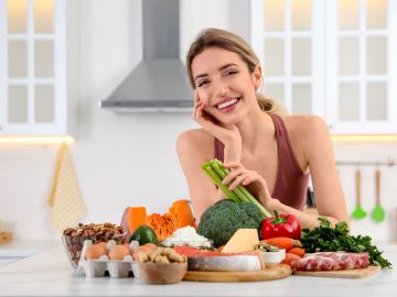 Mejora el cuidado de tu cabello y evita su caída al tener una alimentación saludable.