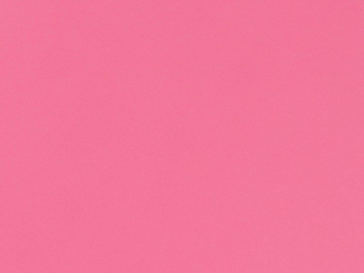 Maquilladora experta recomienda usar el Soft Ballet Glam para celebrar la amistad.