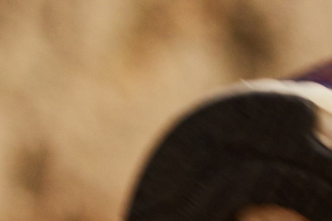 Los zapatos deportivos pueden ensuciarse con la tierra y el barro.