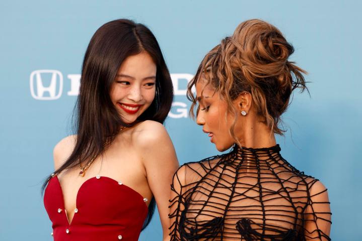 Jennie destacó entre los mejores looks de los premios Billboard.