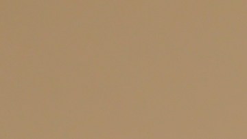 La estética rebelde se combina con detalles más delicados en el maquillaje Soft Grunge.