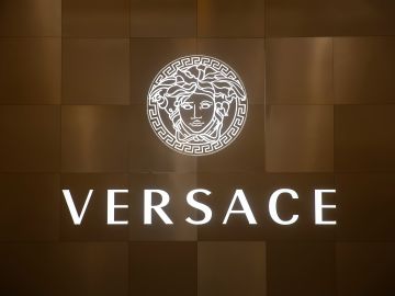 Versace es una de las firmas que tuvo cambios con su director creativo.