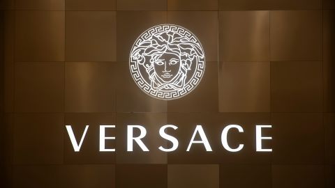 Versace es una de las firmas que tuvo cambios con su director creativo.