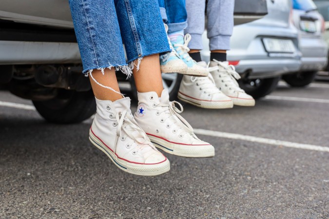 Los zapatos Converse son muy cómodos para usarse en el día a día.