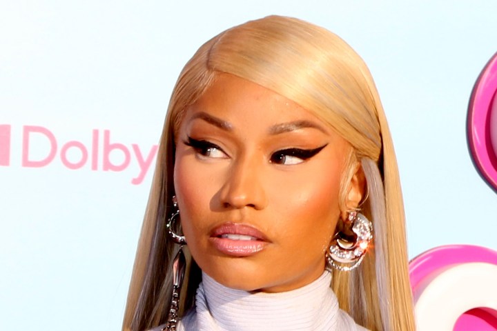 Nicki Minaj tiene una nueva línea de zapatos llamada Dopamina.