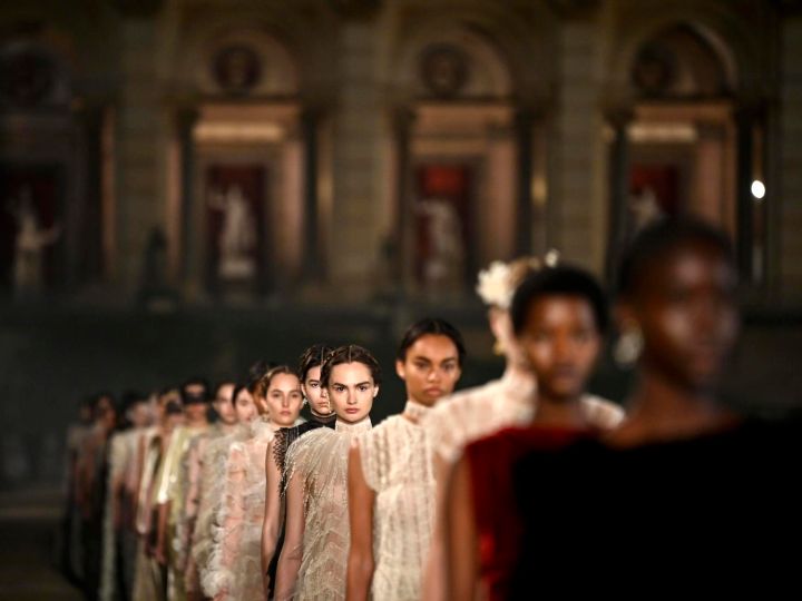 Dior acaba de presentar su colección crucero de Alta Costura.
